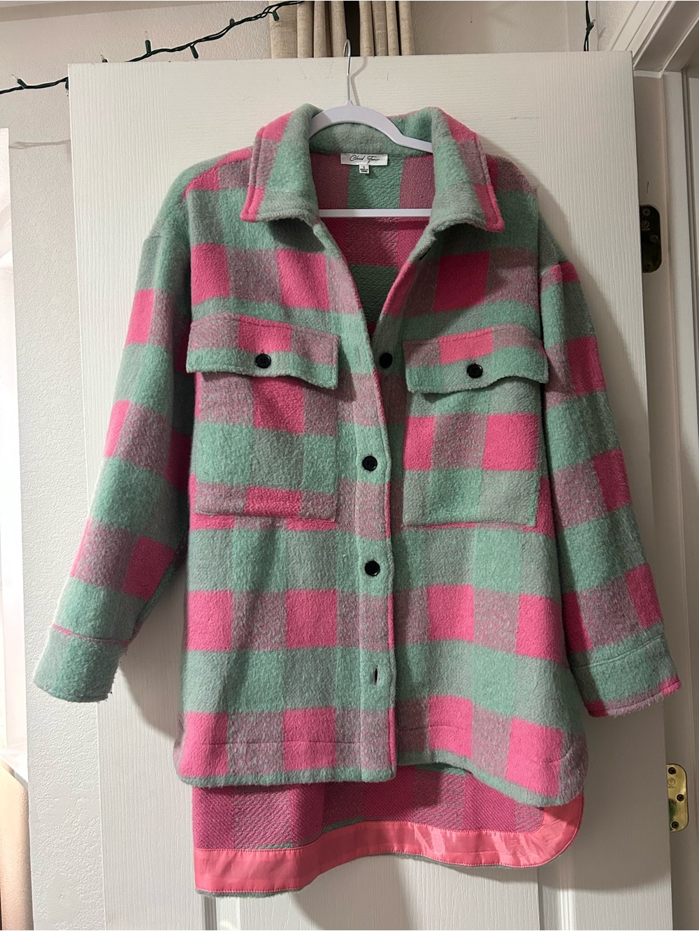 Women’s Mint & Pink Plaid Shacket Jacket
